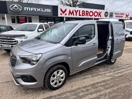 VAUXHALL COMBO 1.5 Turbo D 2300 Pro L1 H1 Euro 6 (s/s) 5dr - 3194 - 9