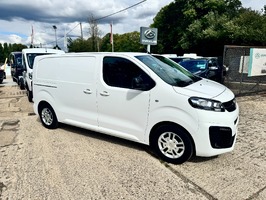 VAUXHALL VIVARO 1.5 Turbo D 2700 Sportive L1 H1 Euro 6 (s/s) 5dr - 3145 - 8