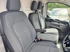 FORD TRANSIT CUSTOM 2.0 320 EcoBlue Limited Auto L2 H1 Euro 6 170 PS (s/s) 5dr - 3133 - 23