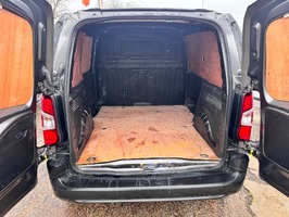 VAUXHALL COMBO 1.5 Turbo D 2300 Dynamic L1 H1 Euro 6 4dr - 3186 - 11