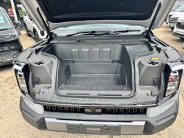 MAXUS eTERRON 9 102.2kWh Luxury Auto 4WD 4dr - 3085 - 26