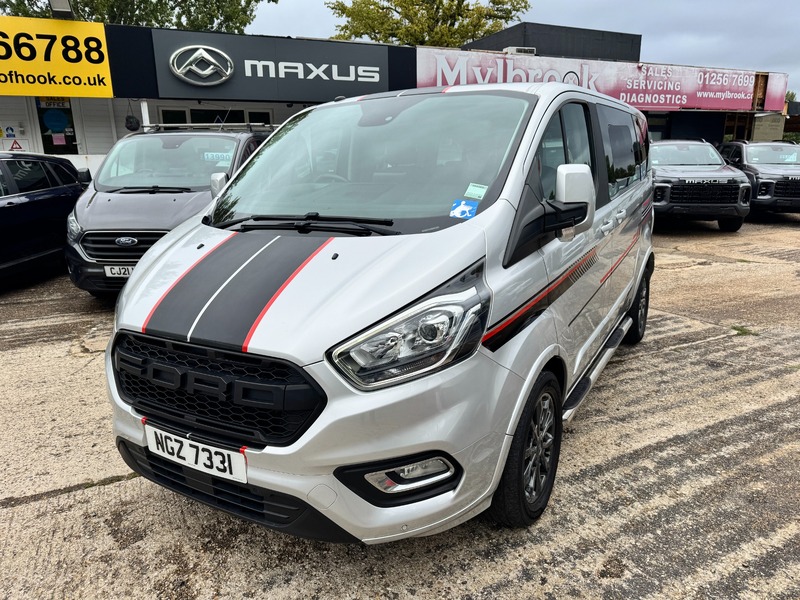 Used FORD TOURNEO CUSTOM in Hampshire for sale