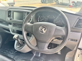 VAUXHALL VIVARO 1.5 Turbo D 2700 Sportive L1 H1 Euro 6 (s/s) 5dr - 3145 - 19