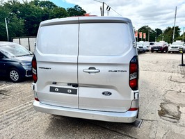 FORD TRANSIT CUSTOM 2.0 320 EcoBlue Limited Auto L2 H1 Euro 6 170 PS (s/s) 5dr - 3133 - 9