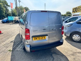 VAUXHALL VIVARO 2.0 Turbo D 3100 Pro L2 H1 Euro 6 (s/s) 6dr - 3153 - 5