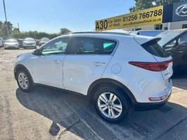 KIA SPORTAGE 1.7 CRDi 2 Euro 6 (s/s) 5dr - 3120 - 8