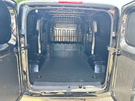 MAXUS eDeliver 5  64kWh Auto L1 6dr - 3075 - 13