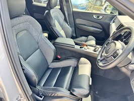 VOLVO XC60 RECHARGE T6 R-DESIGN AWD - 3136 - 25