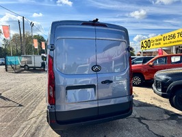 MAXUS DELIVER 9  2.0 D20 FWD L3 H2 Euro 6 (s/s) 5dr - 3165 - 5