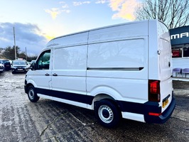 VOLKSWAGEN CRAFTER 2.0 TDI CR35 Commerce FWD L2 H2 (MWB) Euro 6 (s/s) 5dr - 3177 - 3