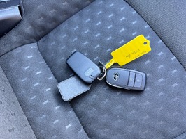 TOYOTA COROLLA  1.8 VVT-h CVT Euro 6 (s/s) 5dr - 3187 - 18