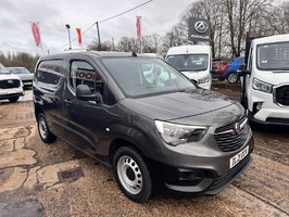 VAUXHALL COMBO 1.5 Turbo D 2300 Dynamic L1 H1 Euro 6 4dr - 3186 - 4