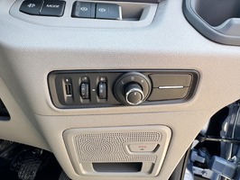 MAXUS DELIVER 9  2.0 D20 FWD L3 H2 Euro 6 (s/s) 5dr - 3165 - 17