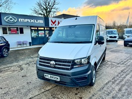 VOLKSWAGEN CRAFTER 2.0 TDI CR35 Commerce FWD L2 H2 (MWB) Euro 6 (s/s) 5dr - 3177 - 9