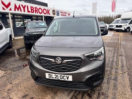VAUXHALL COMBO 1.5 Turbo D 2300 Dynamic L1 H1 Euro 6 4dr - 3186 - 2