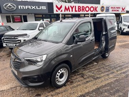 VAUXHALL COMBO 1.5 Turbo D 2300 Dynamic L1 H1 Euro 6 4dr - 3186 - 10