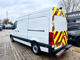 MERCEDES SPRINTER 2.0 317 CDI PRO G-Tronic RWD L2 H2 Euro 6 (s/s) 5dr - 3183 - 3