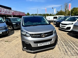 VAUXHALL VIVARO 2.0 Turbo D 3100 Pro L2 H1 Euro 6 (s/s) 6dr - 3153 - 9