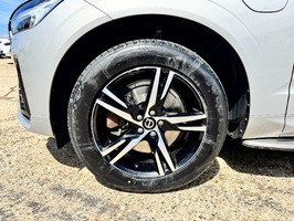 VOLVO XC60 RECHARGE T6 R-DESIGN AWD - 3136 - 15
